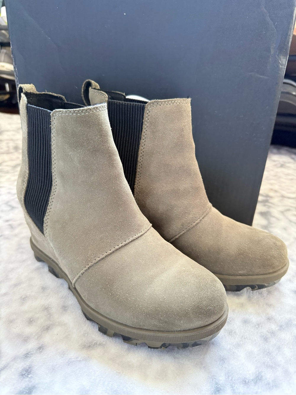 Sorel - Joan of Arctic Wedge II Chelsea Boots - Sage - Women's 7